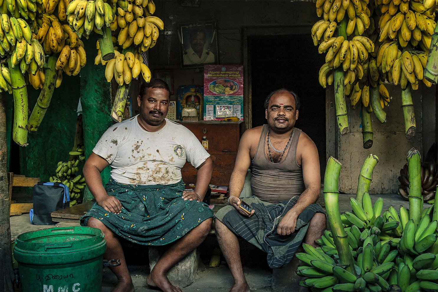 Banana men
Madurai fruit market, Tamil Nadu 2012
digital photography

